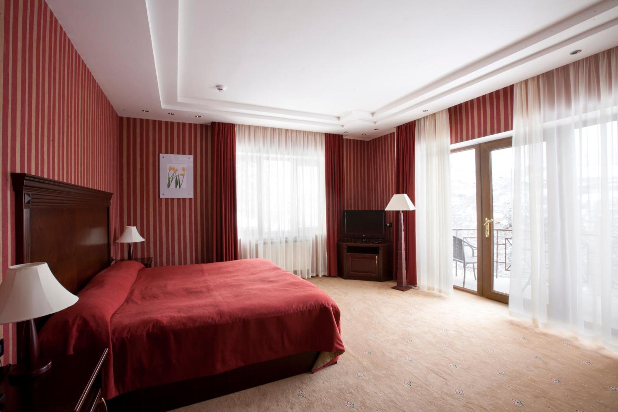 Hotel Dilijan Resort Esterno foto