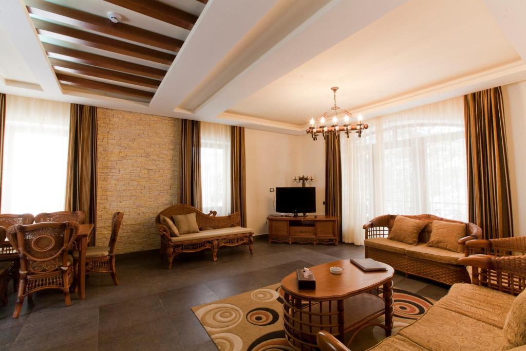 Hotel Dilijan Resort Esterno foto